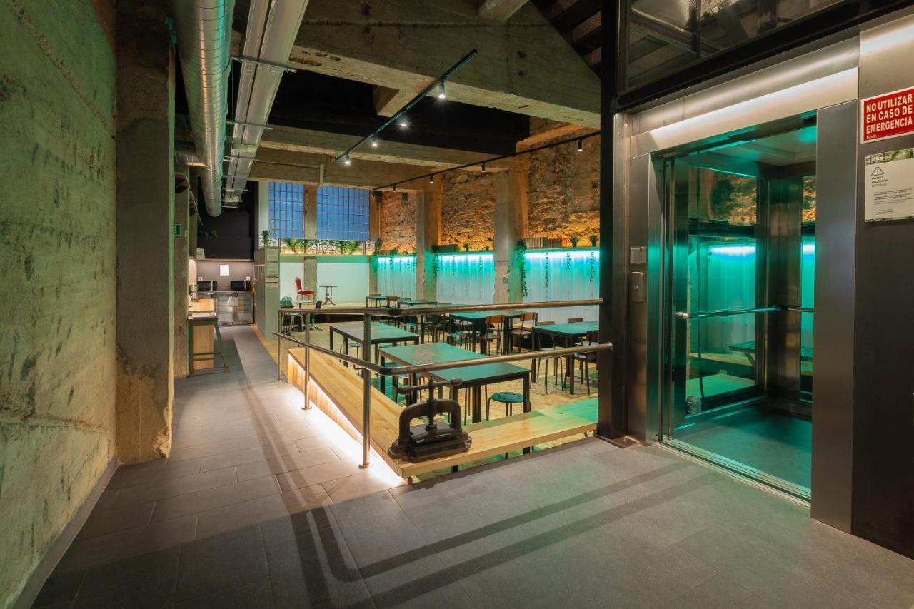 Ekoos Hostel, Eko * Bilbao